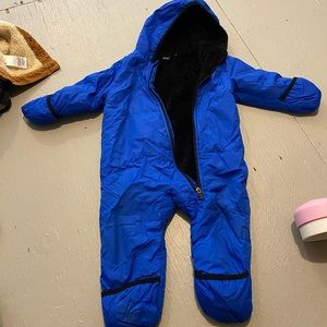 Under Armor baby bunting outfit 9-12M